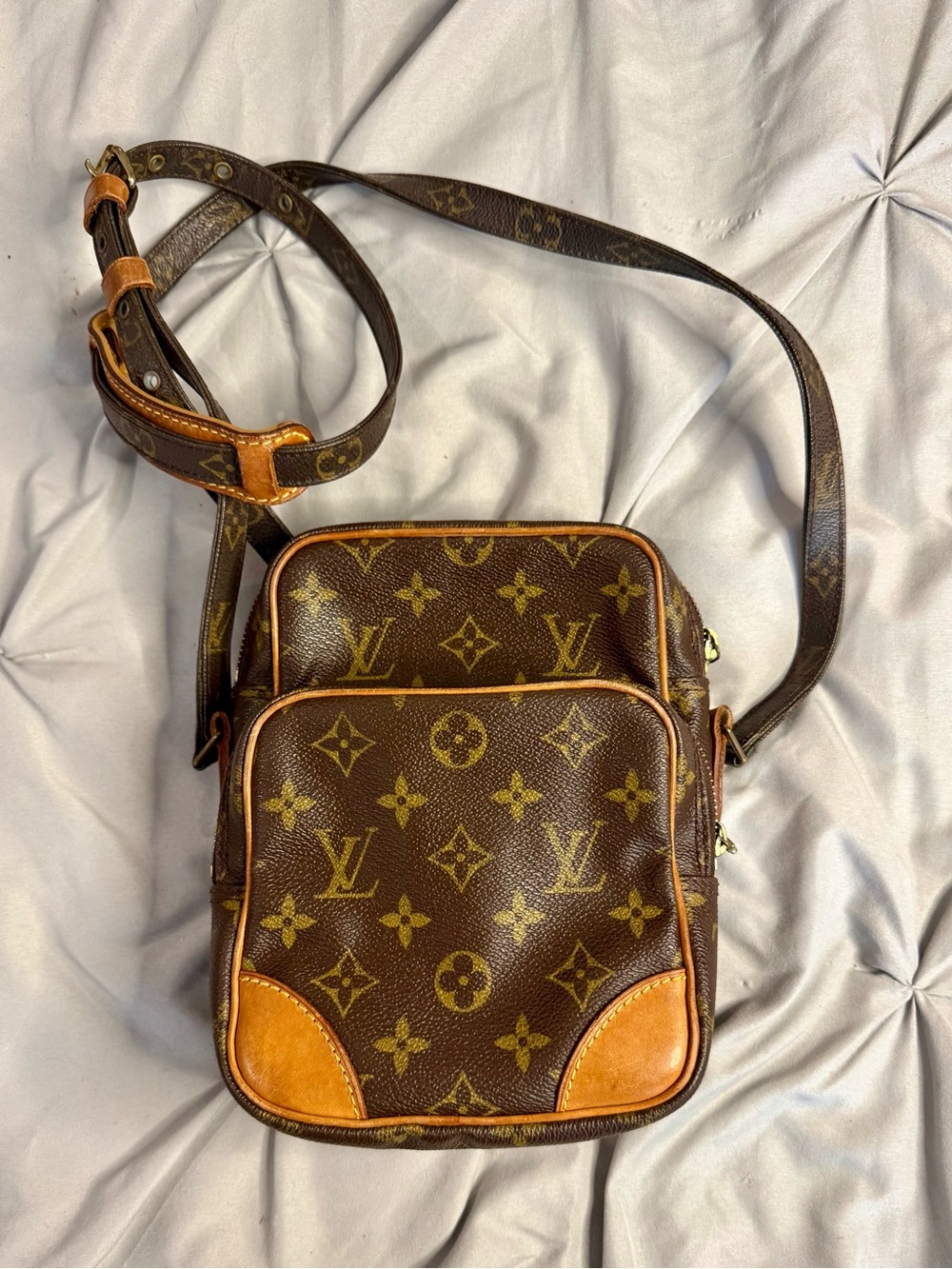 Authentic Louis Vuitton Vintage Amazon Monogram Crossbody Bag Entrupy COA
